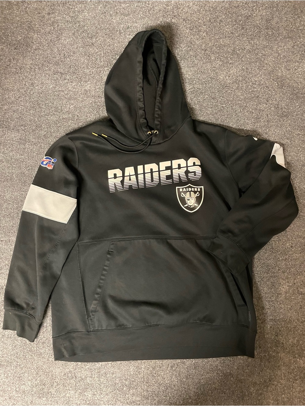 NFL Raiders Black and Gray Crewneck Sweatshirt